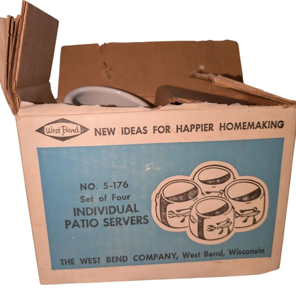 Vintage Patio Servers 4 Piece Set NWOT